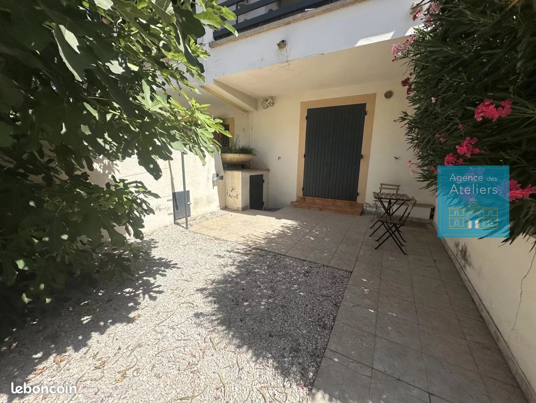 Appartement 1 pièce 27 m² · à Arles · 27 m² · 560 €