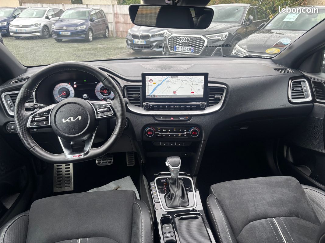 🚘 KIA CEED SW 1.6 CRDi 136 GT LINE PREMIUM DCT-7 (image 3)