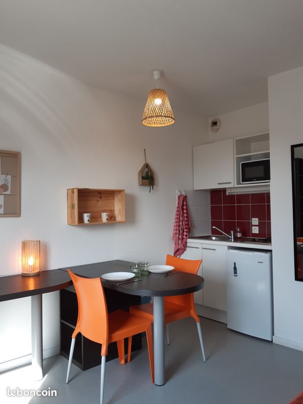 Appartement 1 pièce 18 m² · à Nîmes · 18 m² · 408 €/mois