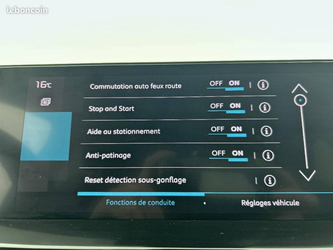 Citroën C4 BlueHDi 130 S&S EAT8 - Shine (image 24)