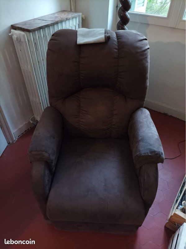 Fauteuil électrique (image 1)