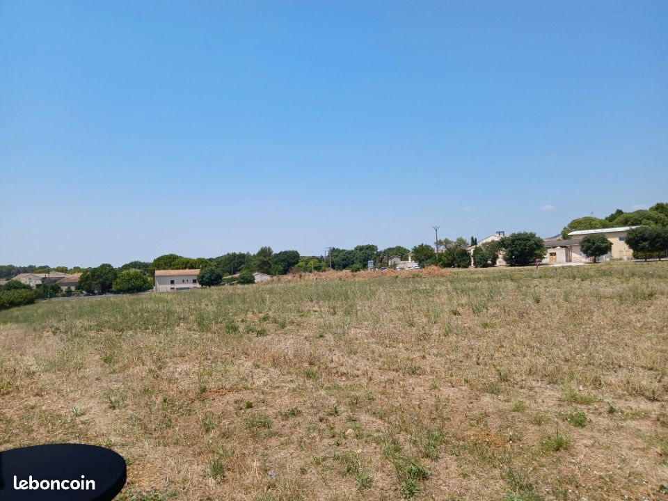 Terrain 500 m² Galargues · 179 900 €