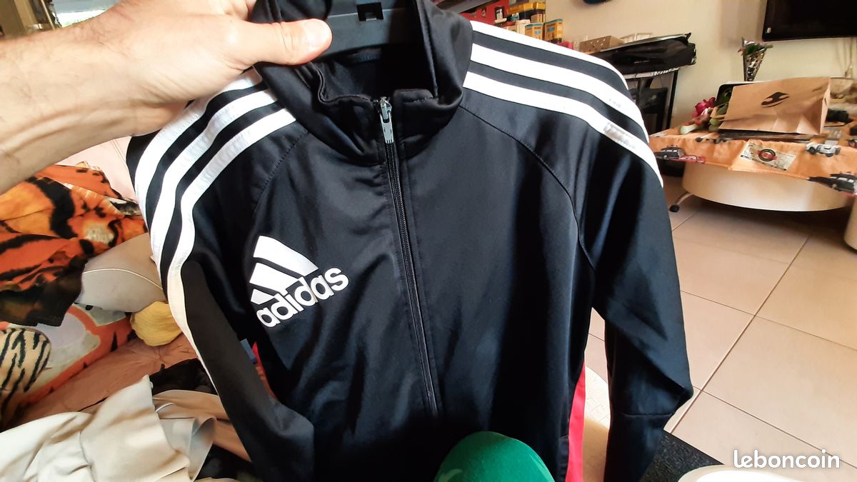 Lot de Veste de sport addidas ado 15-16 ans bon état Vêtements