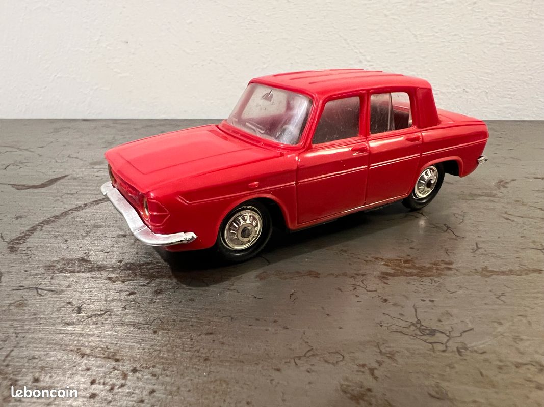 Norev 1/43 Renault R10 Rouge - Réf 9 - Miniature Collection France (occasion)