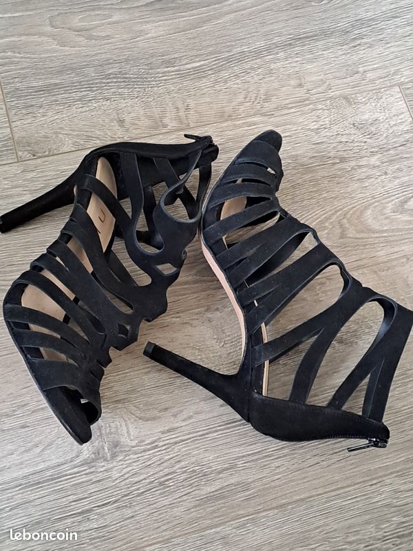 Chaussures à talon T.39 Unisa (image 1)