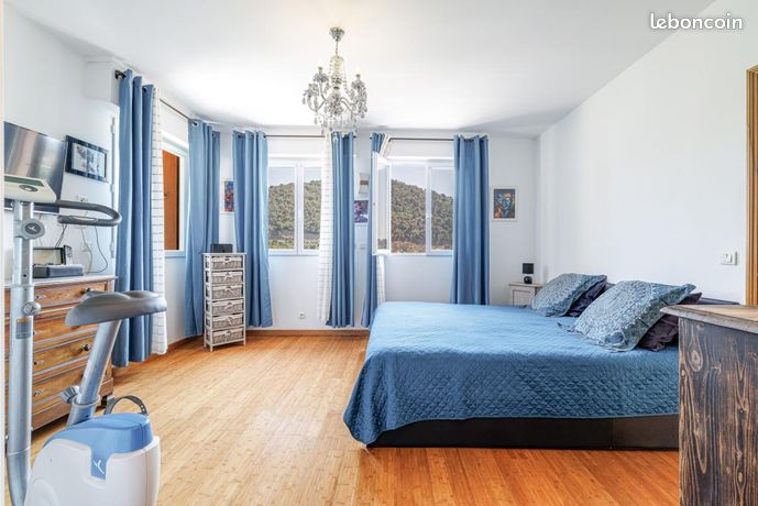 Maison 8 pièces 292 m² — 10