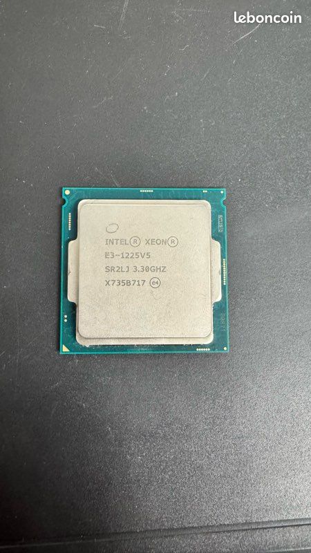 Intel xeon E3-1225 v5 (image 1)