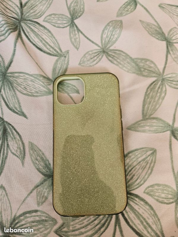 Coque iPhone 13 (image 1)