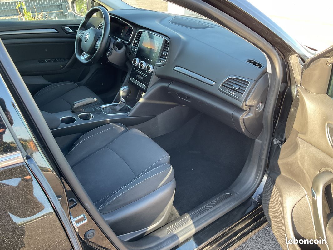 Renault - megane 4 dci 115 edc business (image 7)