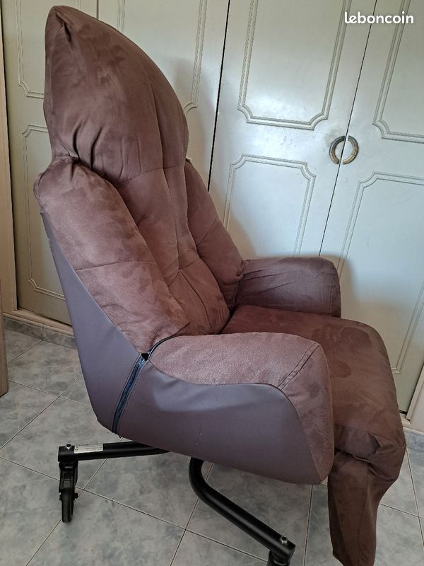 Fauteuil medical inclinable (image 2)