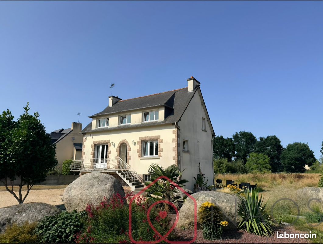 Maison 7 pièces 121 m² · à Ploumagoar · 121 m² · 231 000 €