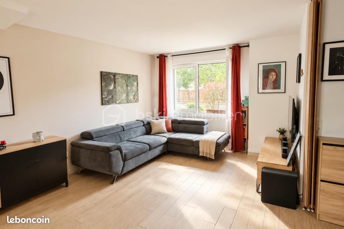 Maison 5 pièces 83 m² · à Villepreux · 83 m² · 412 000 €