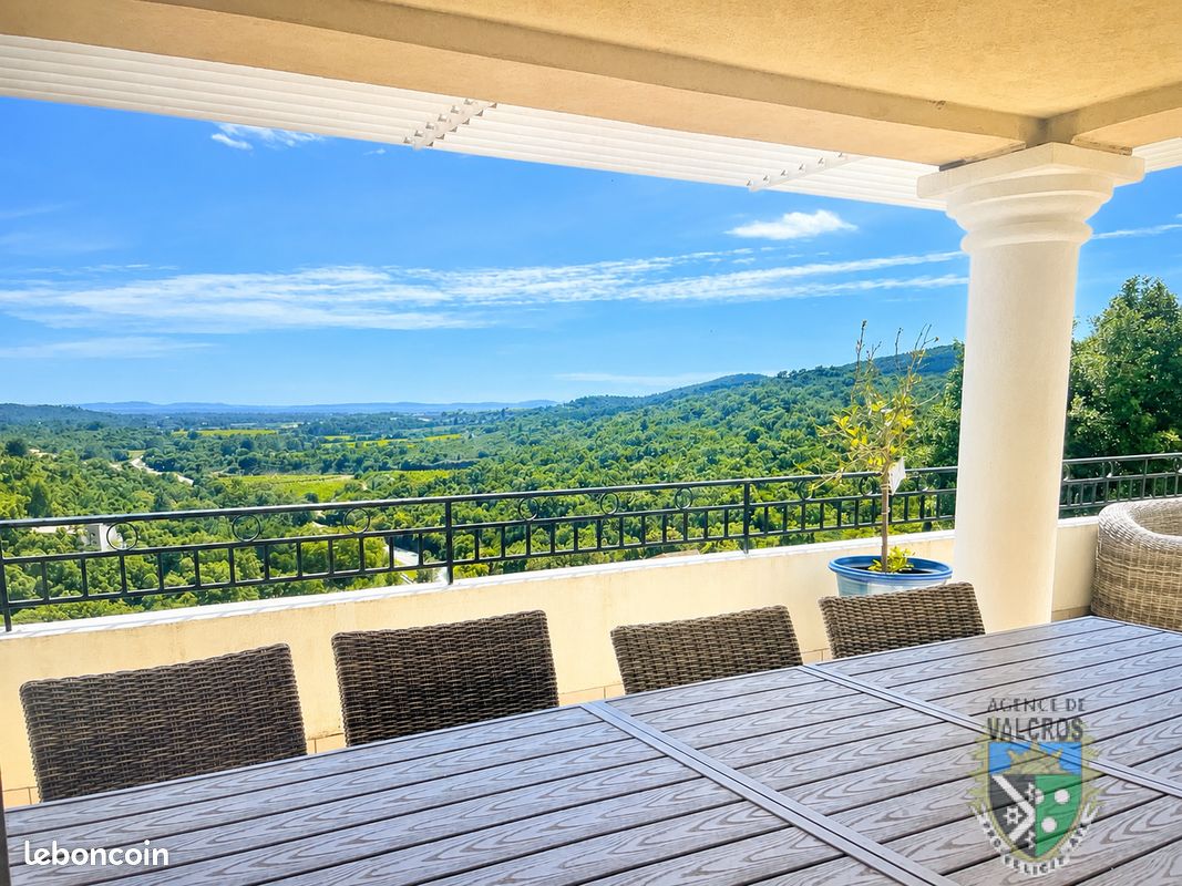 Propriété 6 pièces 190 m² (image 3)
