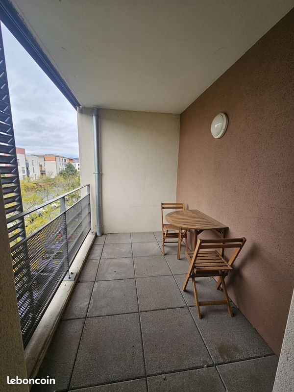 Appartement 1 pièce(s) 35 m²à louer Tassin-la-demi-lune