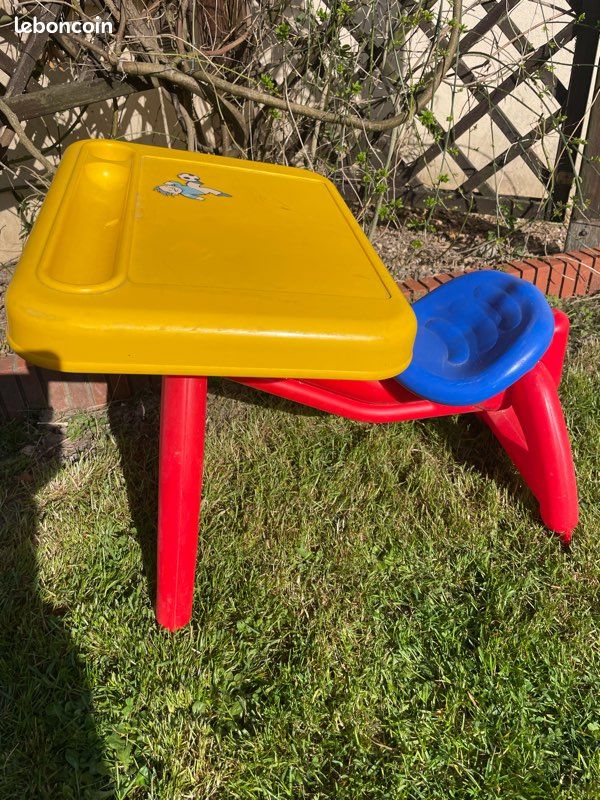 Petit bureau enfant (image 3)
