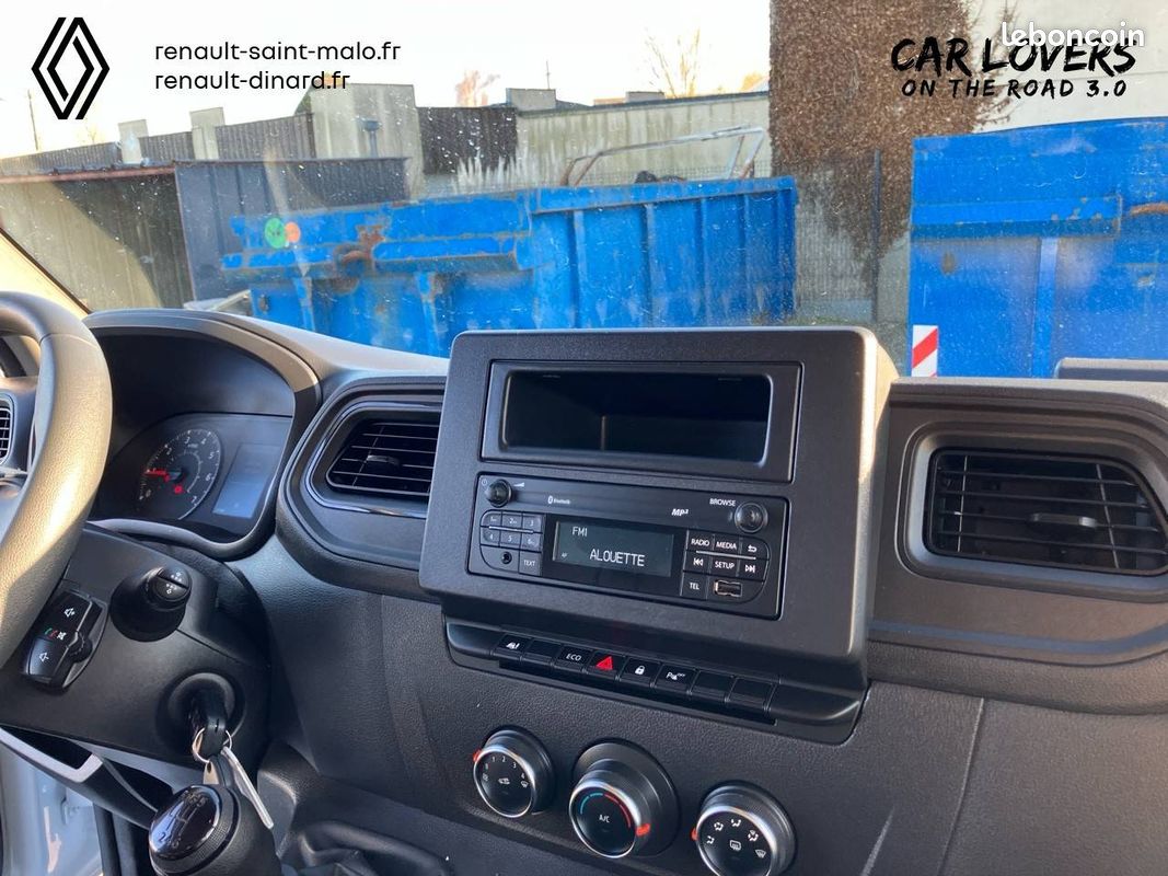 Renault master fgn trac f3500 l2h2 blue dci 135 confort (image 13)