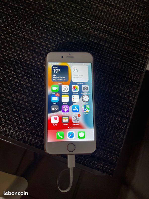 IPhone 6s (image 1)