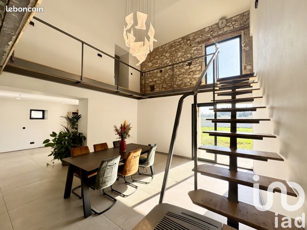 Mas 5 pièces 214 m²