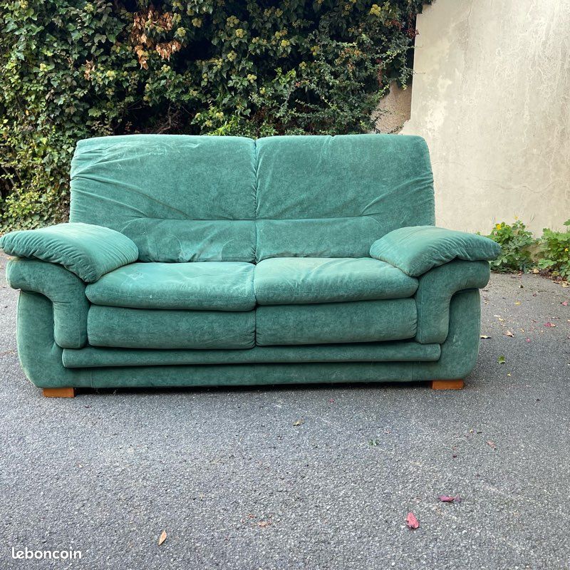 À vendre canapé 30 euros (image 1)