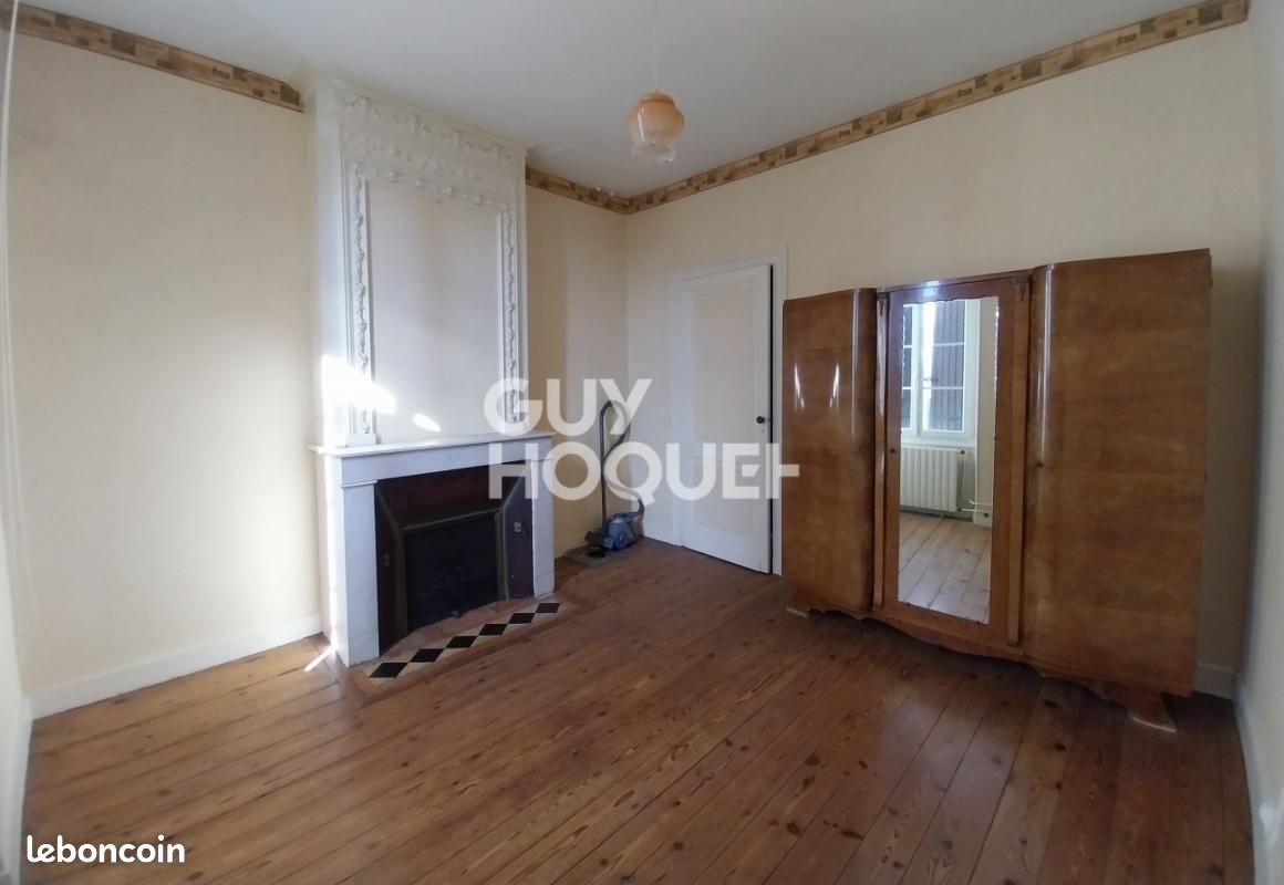 Maison 6 pièces 107 m² · à Saint-Estèphe · 107 m² · 87 200 €