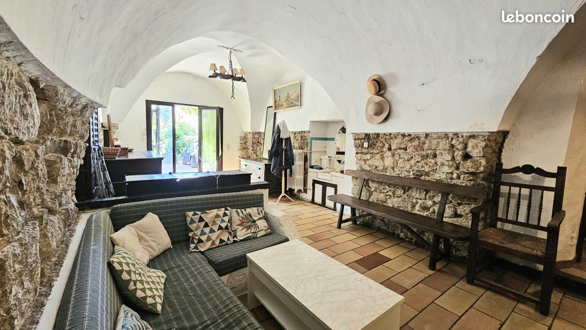 Maison 5 pièces 116 m² · à Grasse · 116 m² · 273 000 €