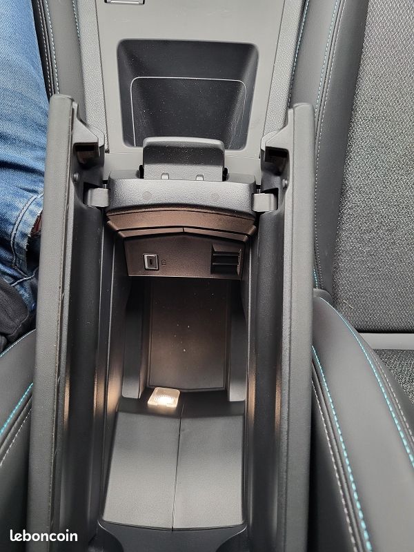 Peugeot 308 SW 1.2I HYBRID - 145 BV E-DCS6 ALLURE (image 15)