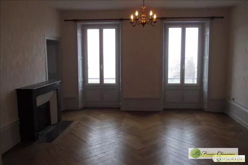 Appartement 3 pièces 98 m² · à Angoulême · 98 m² · 770 €/mois