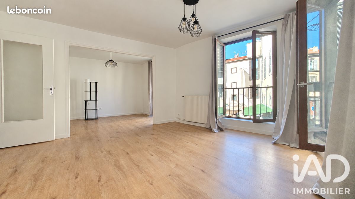 Appartement 3 pièces 82 m² · à Clermont-Ferrand · 82 m² · 890 €/mois