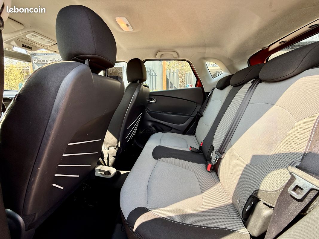 Renault Captur 0.9 TCE / Crit'air 1 pollution / Ecran tactile, Régulateur de vitesse / Bon état général / Garantie 6 mois (image 7)