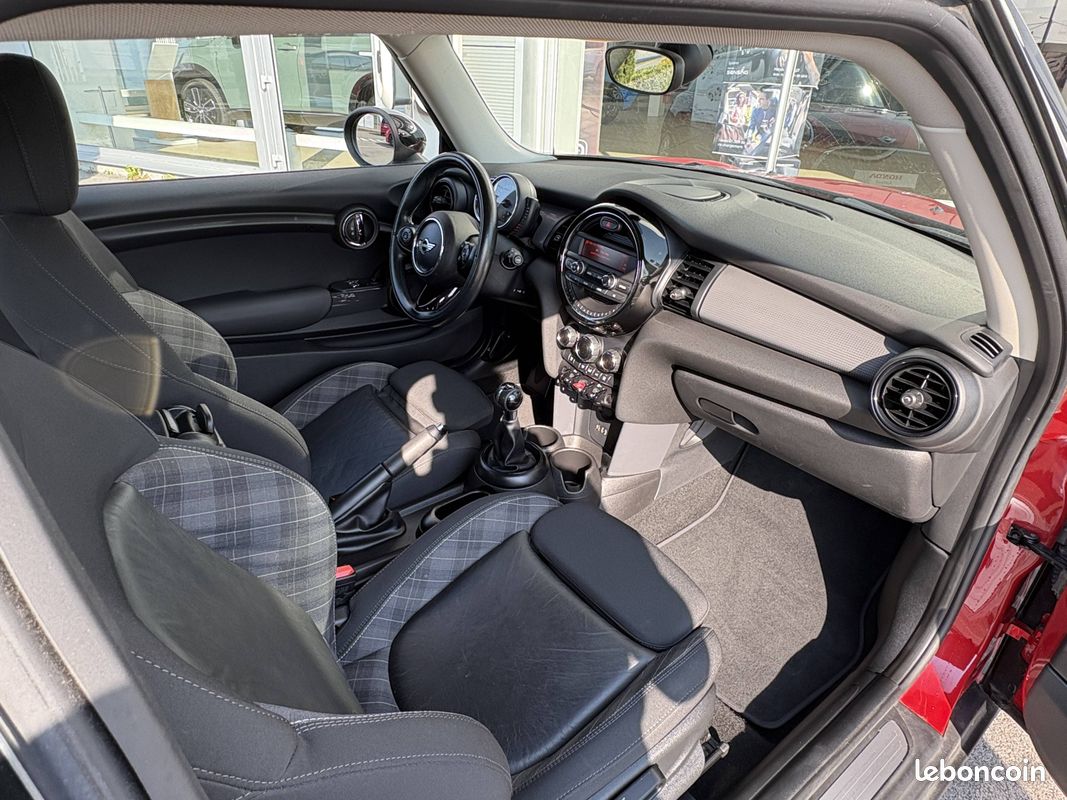 MINI Hatch 3 Portes Cooper 136 ch Finition Red Hot Chili (image 17)