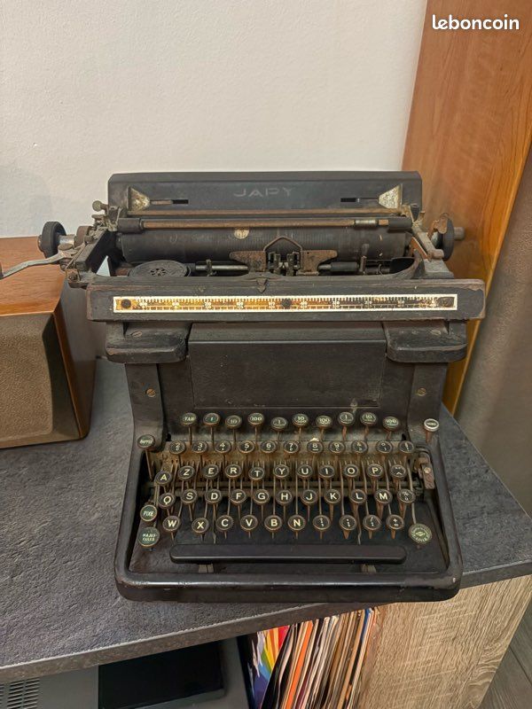 Machine à écrire (image 1)