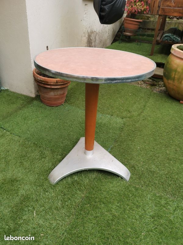 Table bistrot (image 1)