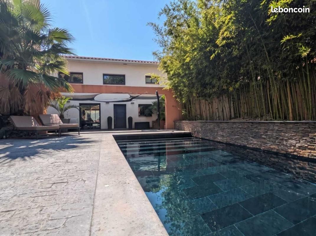 Maison 5 pièces 153 m² · à Perpignan · 153 m² · 385 000 €