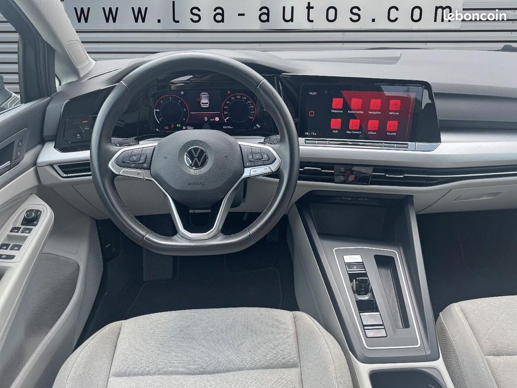 VOLKSWAGEN GOLF 2.0 TDI 150 DSG7 VIII Life Business 1st (image 13)