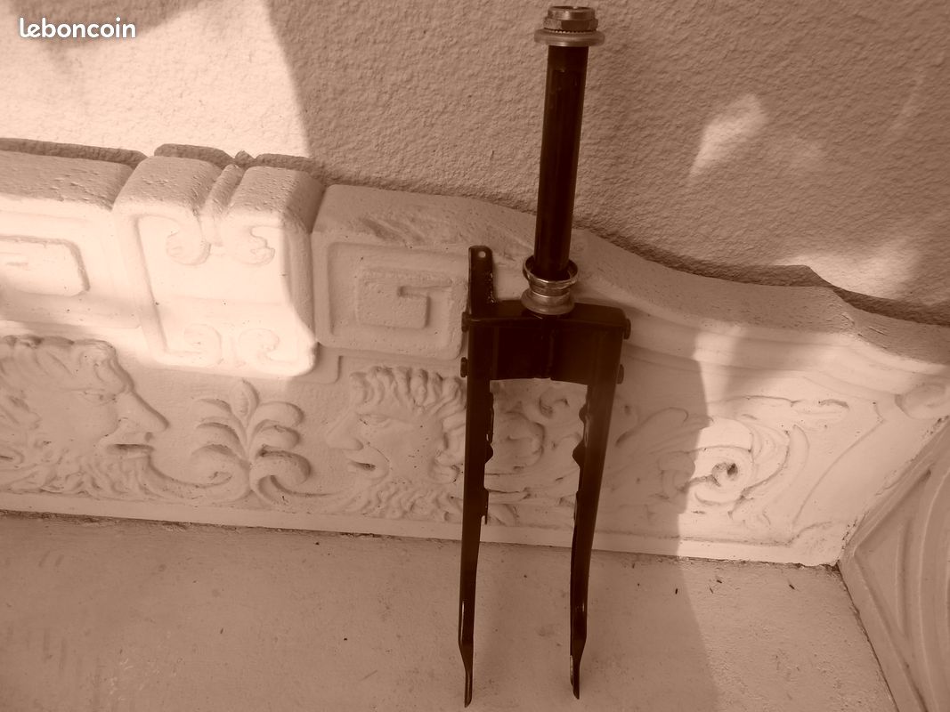 Fourche de solex 2200 (image 1)
