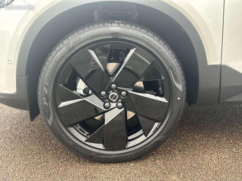 Volvo XC40 B3 163ch Black Edition DCT 7 (image 7)
