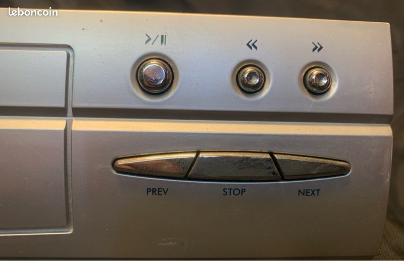 Lecteur Cd/Dvd Akai DV-P2340 (image 8)