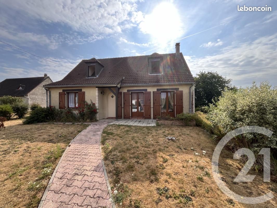 Maison 5 pièces 108 m² · à Essigny-le-Grand · 108 m² · 233 000 €