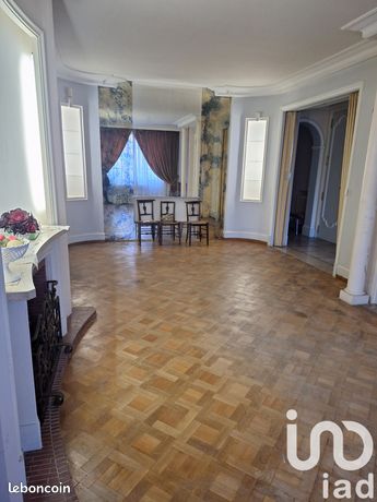 Propriété 7 pièces 204 m²