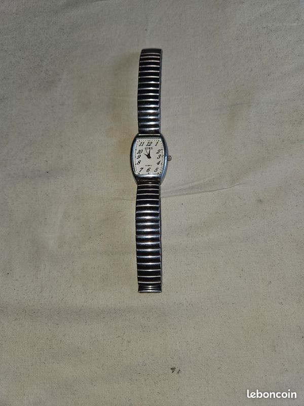 Montre N°11 (image 2)