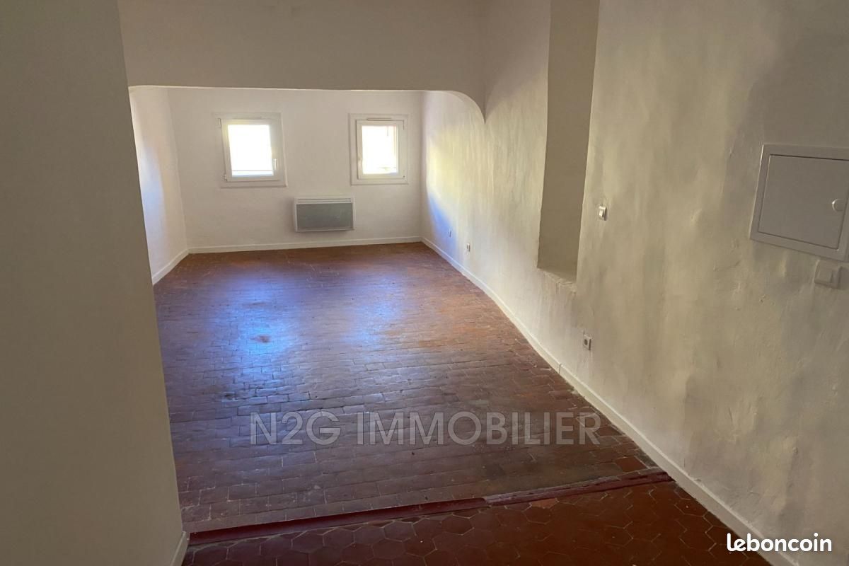Appartement 1 pièce 17 m² · à Grasse · 17 m² · 450 €