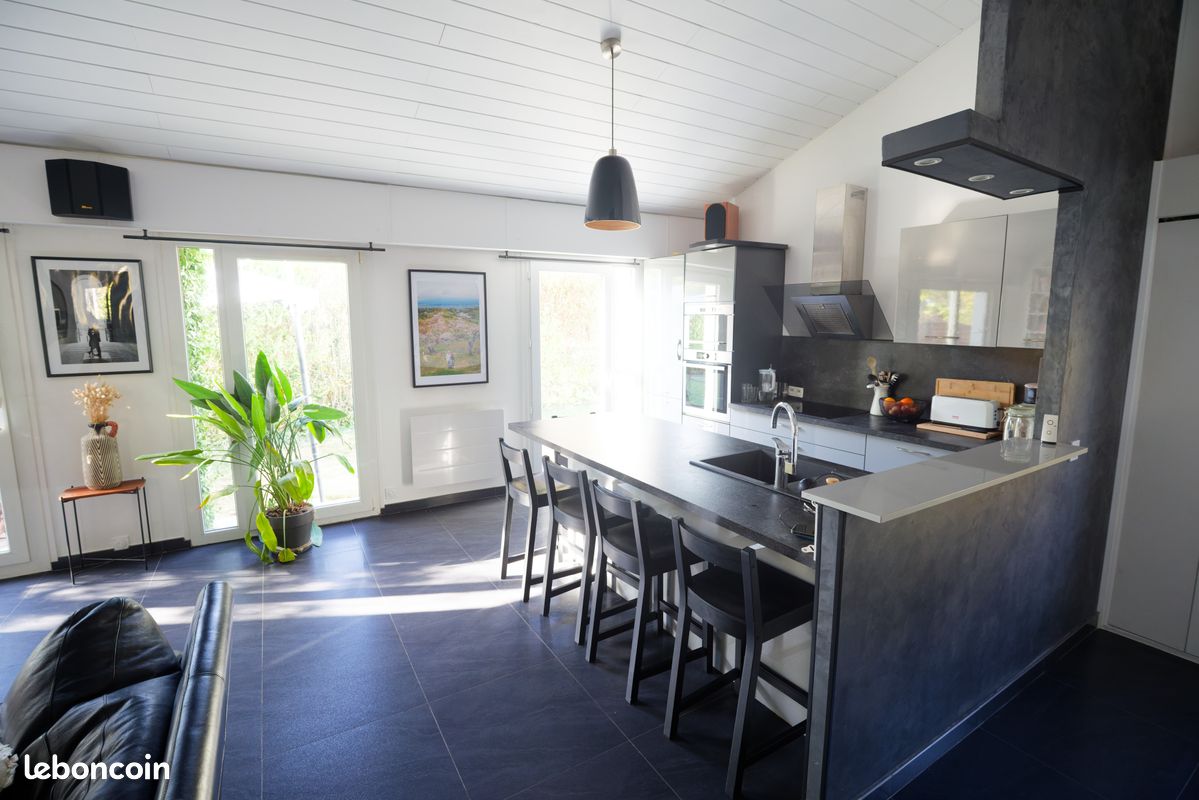 Maison 6 pièces 130 m² · à Nozay · 130 m² · 390 000 €