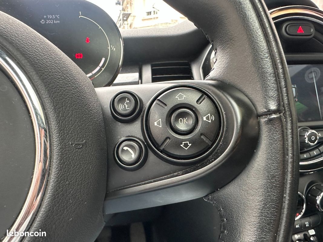 Mini cooper s 2.0 l greenwich / toit ouvrant / apple carplay / pneus avant neuf (image 25)