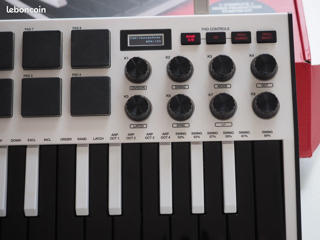Akai Professional MPK Mini MK3 - Clavier MIDI USB 25 Touches, 8 Pads, Logiciels Inclus Et NKS Integration