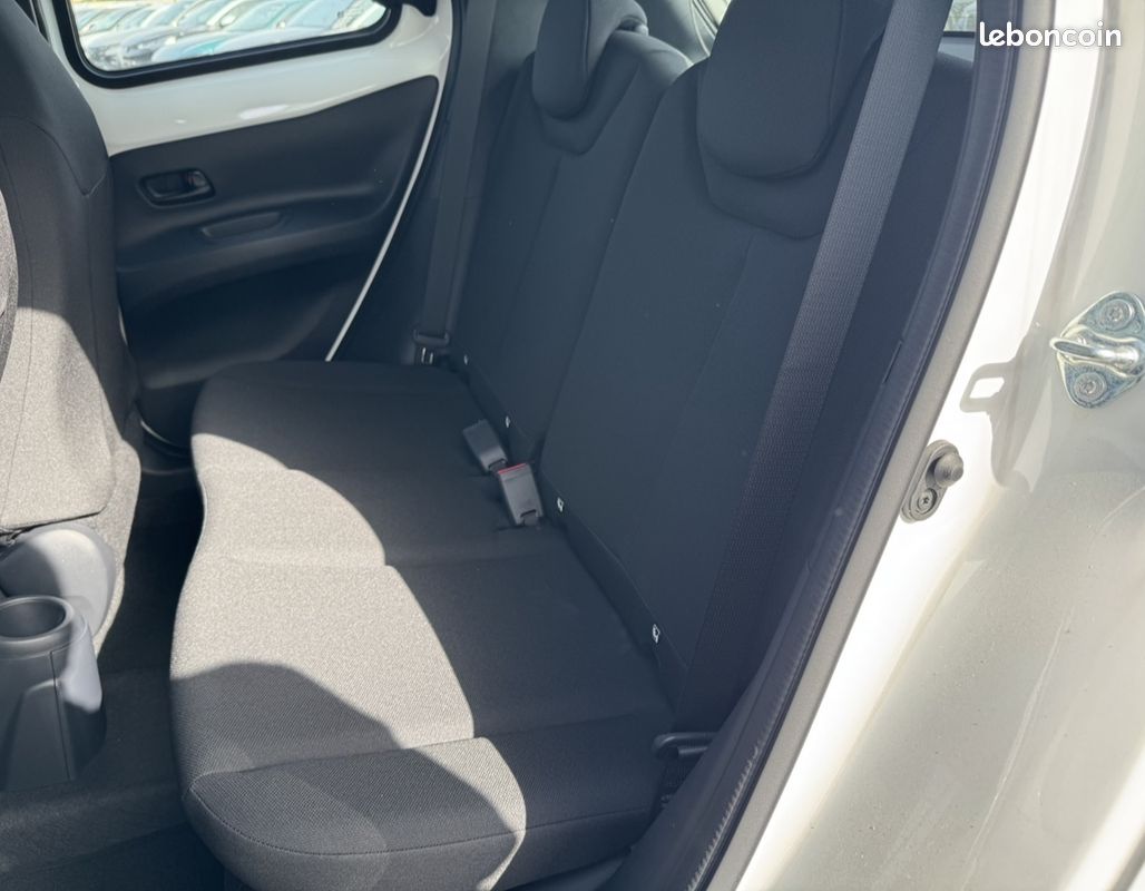 Toyota AYGO X 1.0 VVT-I 72CH DYNAMIC MY24 (image 10)