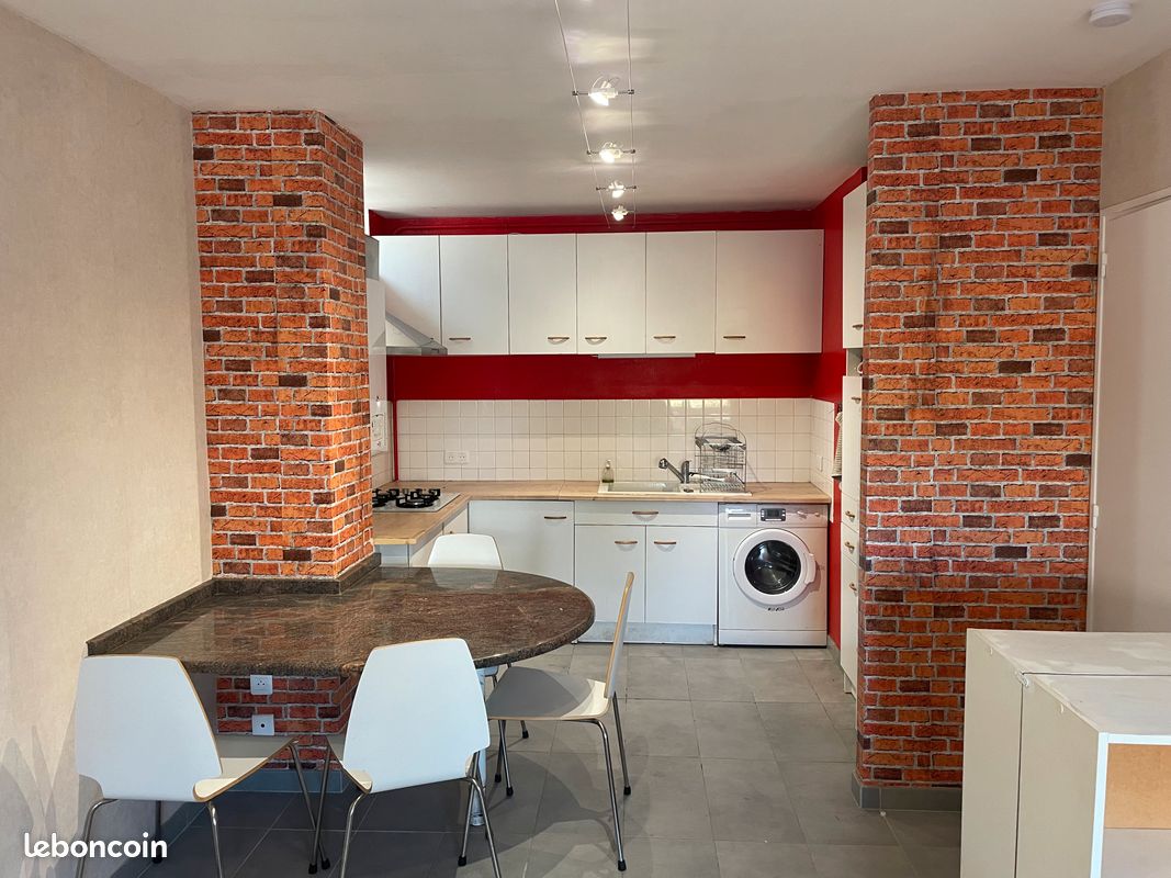 Appartement 2 pièces 42 m² · à Figeac · 42 m² · 530 €/mois