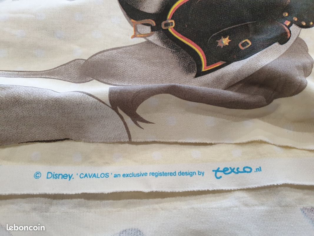 Tissu Disney princesses chevaux 17m (image 4)