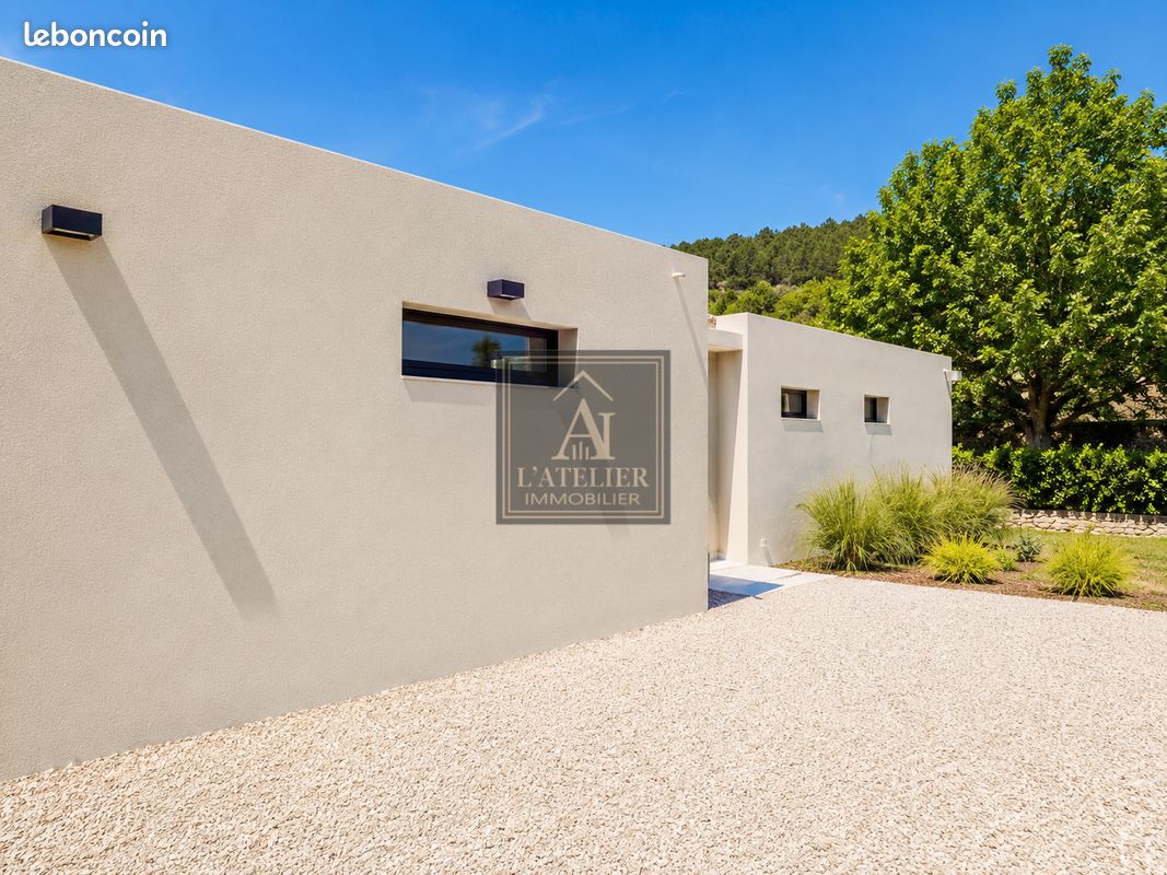 Maison 5 pièces 120 m² · à Cuers · 120 m² · 586 000 €