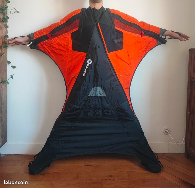 Combinaison wingsuit verso S-Fly (image 1)