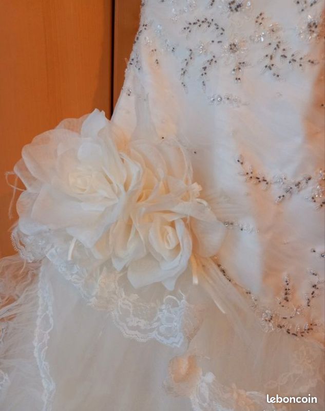 Robe de mariee pronovias taille 40 (image 3)